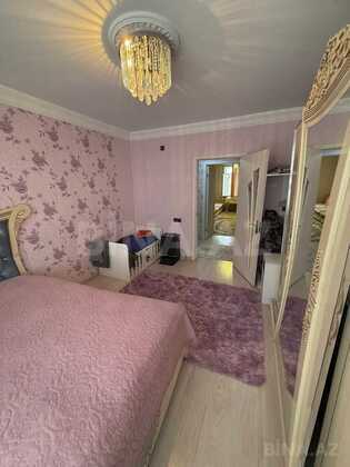 3 otaqlı Köhnə tikili, Bakıxanov q., Bakı