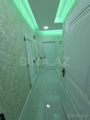 3 otaqlı Köhnə tikili, Bakıxanov q., Bakı