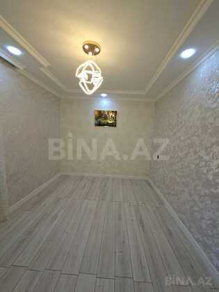 3 otaqlı Köhnə tikili, Bakıxanov q., Bakı