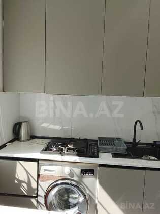 3 otaqlı Köhnə tikili, Neftçilər m., Bakı