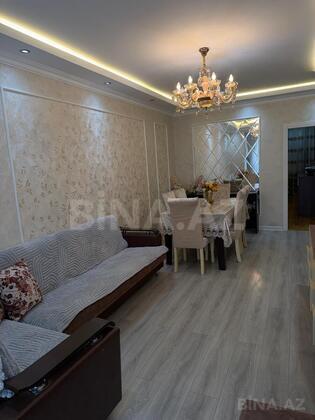 3 otaqlı Köhnə tikili, Oğuz