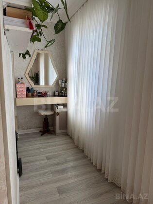 3 otaqlı Köhnə tikili, Oğuz