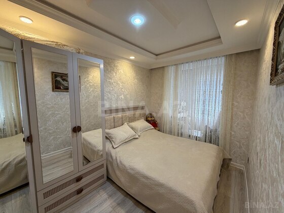 3 otaqlı Köhnə tikili, Oğuz