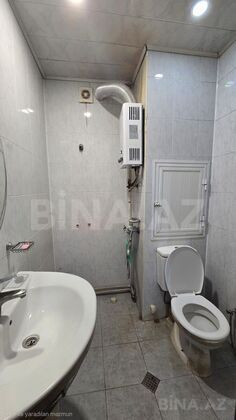 3 otaqlı Köhnə tikili, Memar Əcəmi m., Bakı
