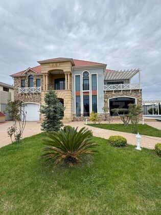 7 otaqlı Həyət evi/Bağ evi, Mərdəkan q., Bakı