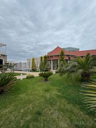 7 otaqlı Həyət evi/Bağ evi, Mərdəkan q., Bakı