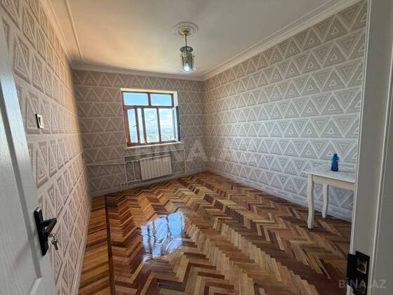 3 otaqlı Köhnə tikili, Xətai r., Bakı