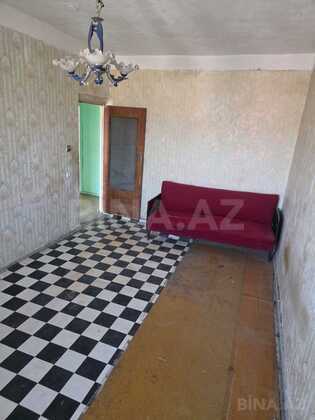 4 otaqlı Köhnə tikili, Qaraçuxur q., Bakı