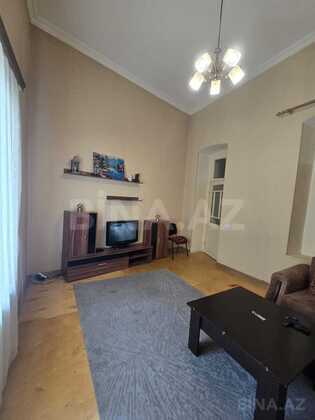 3 otaqlı Köhnə tikili, Sahil m., Bakı