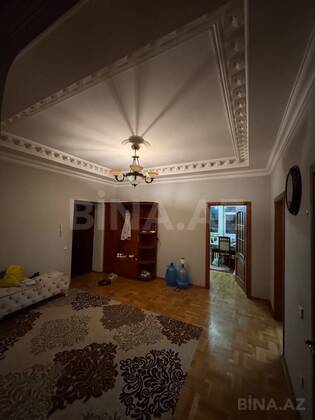 3 otaqlı Yeni tikili, 8 Noyabr m., Bakı