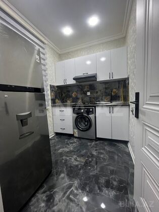 2 otaqlı Köhnə tikili, Memar Əcəmi m., Bakı
