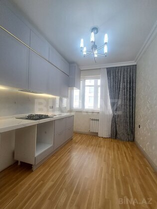 2 otaqlı Yeni tikili, 8 Noyabr m., Bakı