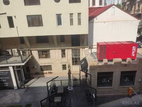 2 otaqlı Köhnə tikili, Nizami m., Bakı