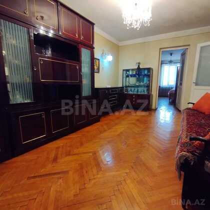 3 otaqlı Köhnə tikili, İnşaatçılar m., Bakı