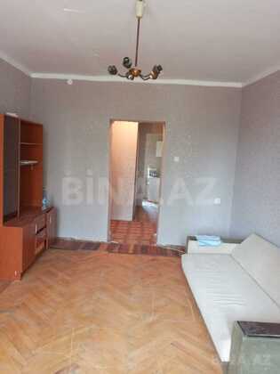 3 otaqlı Köhnə tikili, Elmlər Akademiyası m., Bakı