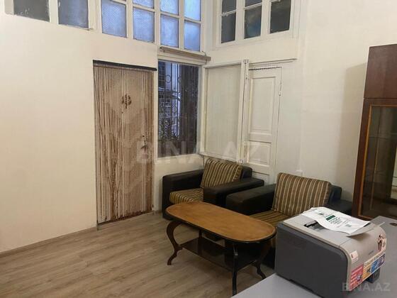 2 otaqlı Köhnə tikili, Sahil m., Bakı