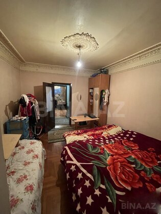3 otaqlı Köhnə tikili, Xalqlar Dostluğu m., Bakı