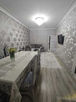 2 otaqlı Köhnə tikili, Memar Əcəmi m., Bakı