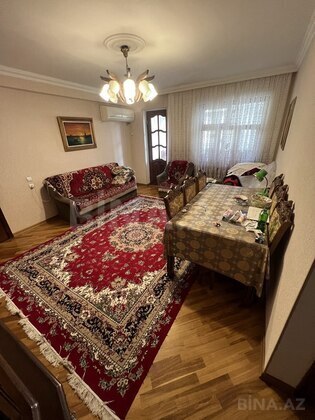 4 otaqlı Köhnə tikili, Azadlıq Prospekti m., Bakı