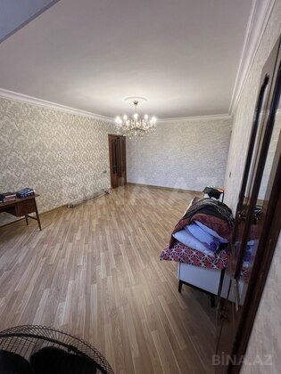 4 otaqlı Köhnə tikili, Azadlıq Prospekti m., Bakı