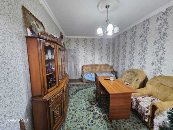 3 otaqlı Köhnə tikili, Həzi Aslanov m., Bakı