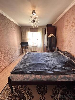 3 otaqlı Köhnə tikili, Yeni Günəşli q., Bakı