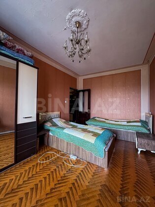 4 otaqlı Köhnə tikili, Həzi Aslanov m., Bakı