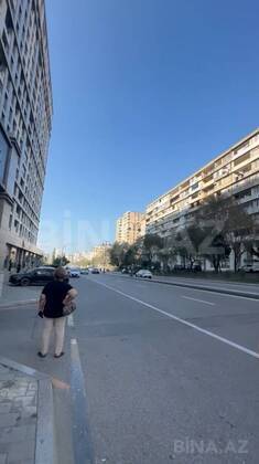 3 otaqlı Köhnə tikili, Həzi Aslanov m., Bakı
