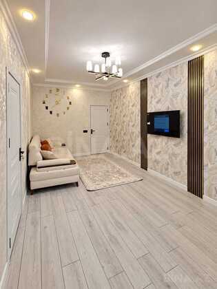 3 otaqlı Köhnə tikili, Bakıxanov q., Bakı