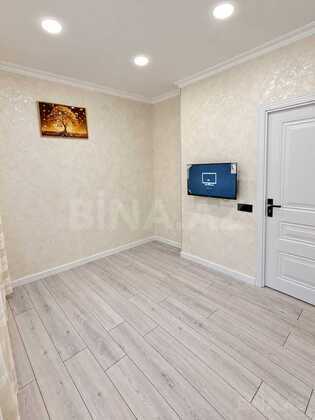 3 otaqlı Köhnə tikili, Bakıxanov q., Bakı