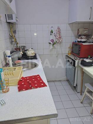 2 otaqlı Köhnə tikili, İnşaatçılar m., Bakı