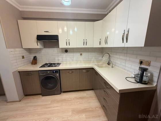 2 otaqlı Köhnə tikili, 8-ci mikrorayon q., Bakı