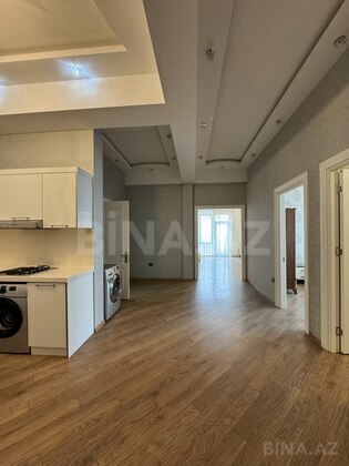 3 otaqlı Yeni tikili, İnşaatçılar m., Bakı