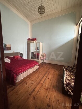 2 otaqlı Köhnə tikili, Sahil m., Bakı