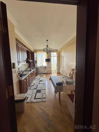 3 otaqlı Yeni tikili, Elmlər Akademiyası m., Bakı
