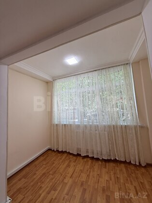 2 otaqlı Köhnə tikili, Elmlər Akademiyası m., Bakı