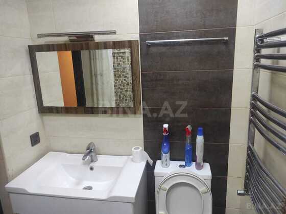 2 otaqlı Köhnə tikili, Elmlər Akademiyası m., Bakı