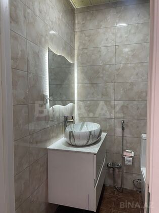 2 otaqlı Köhnə tikili, Qaraçuxur q., Bakı