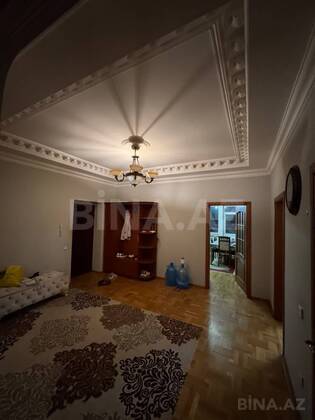 3 otaqlı Yeni tikili, 8 Noyabr m., Bakı