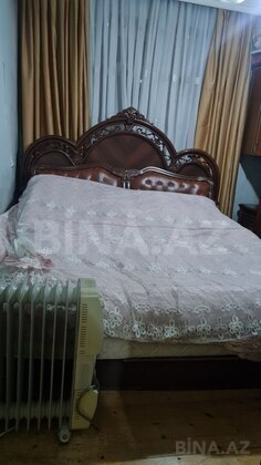 3 otaqlı Köhnə tikili, Memar Əcəmi m., Bakı