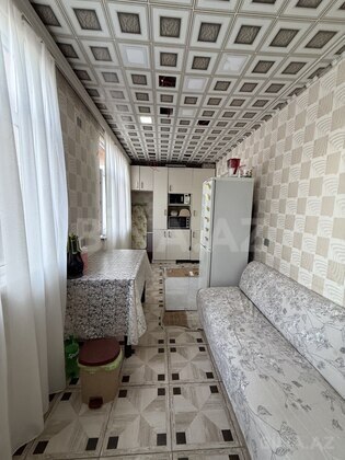 3 otaqlı Köhnə tikili, Yeni Günəşli q., Bakı