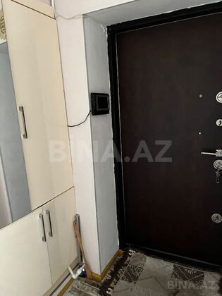 3 otaqlı Köhnə tikili, Nizami m., Bakı