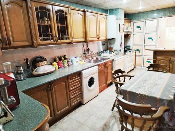 5 otaqlı Köhnə tikili, Azadlıq Prospekti m., Bakı