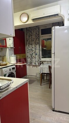 2 otaqlı Köhnə tikili, Həzi Aslanov m., Bakı