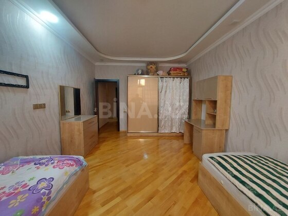 3 otaqlı Yeni tikili, İnşaatçılar m., Bakı