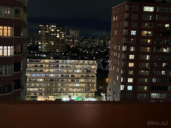 2 otaqlı Yeni tikili, 8-ci mikrorayon q., Bakı