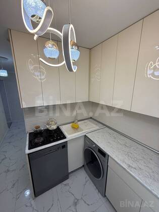 2 otaqlı Köhnə tikili, Neftçilər m., Bakı