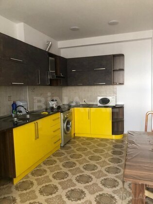 3 otaqlı Yeni tikili, Neftçilər m., Bakı