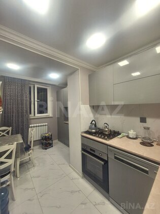 2 otaqlı Köhnə tikili, Elmlər Akademiyası m., Bakı