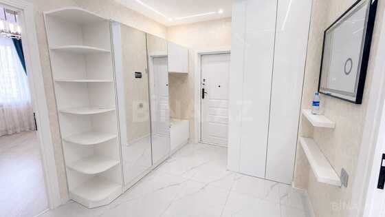 3 otaqlı Köhnə tikili, Xalqlar Dostluğu m., Bakı